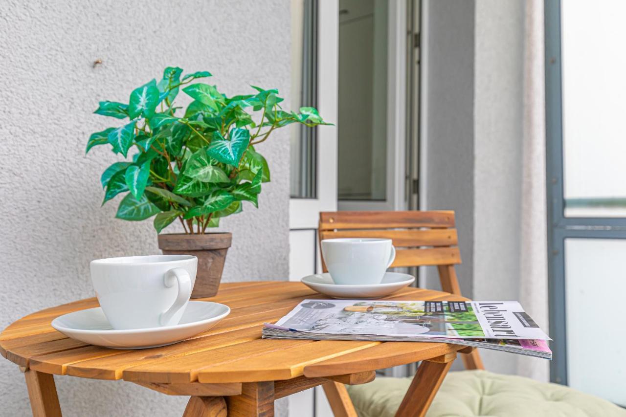 Fewo1846 - Kommood - Zentral Gelegenes Studio-Apartment Mit Balkon Im Hochparterre Flensburg Zewnętrze zdjęcie